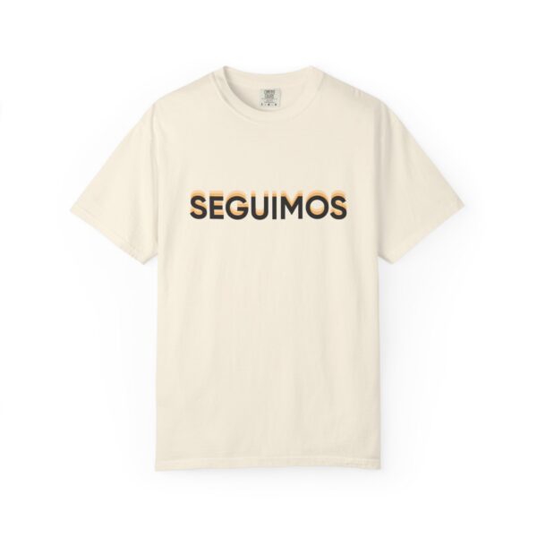 "Seguimos" Echo Crew Neck Tee